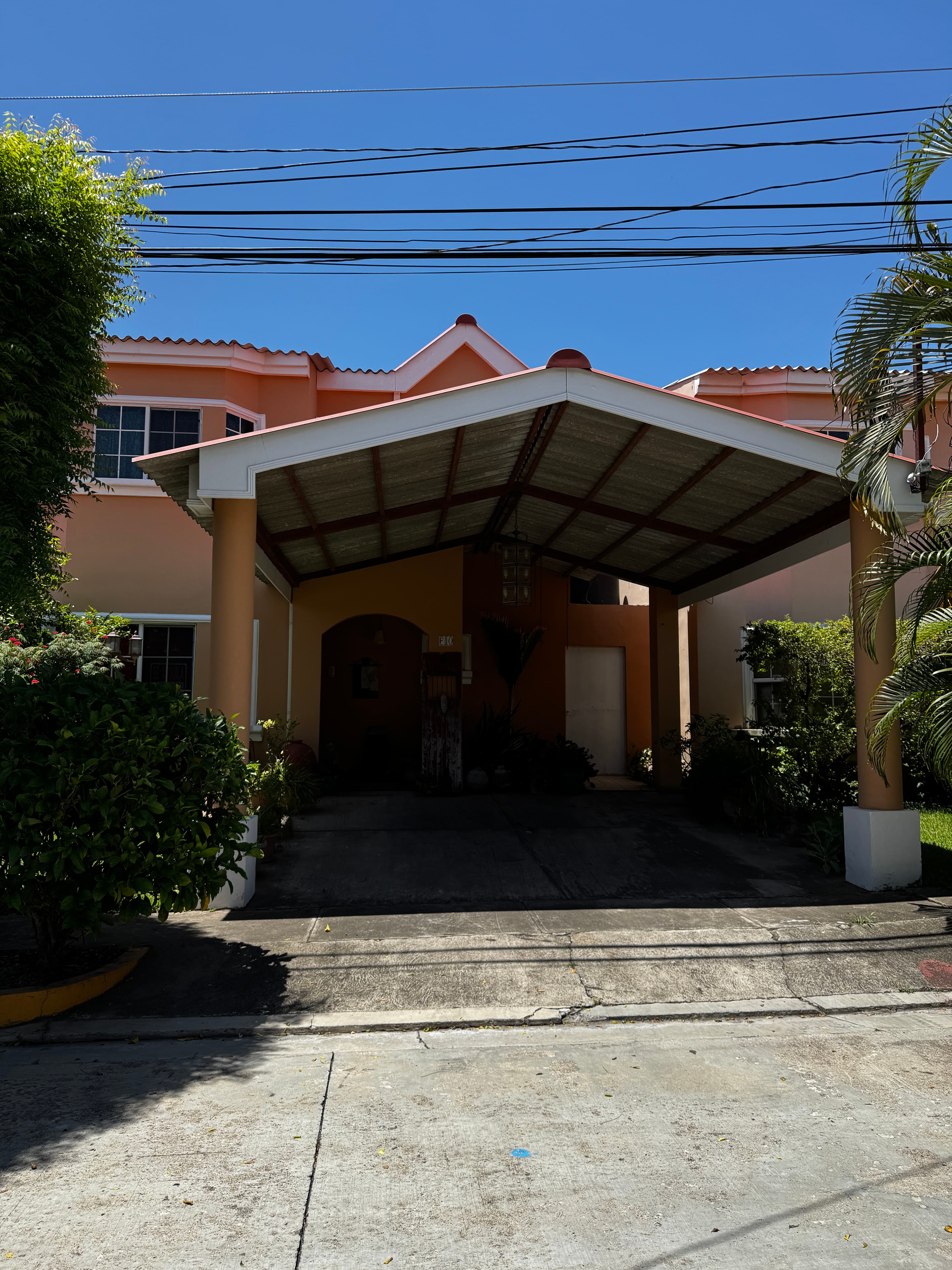 Casa amueblada en Quintas de Las Mercedes